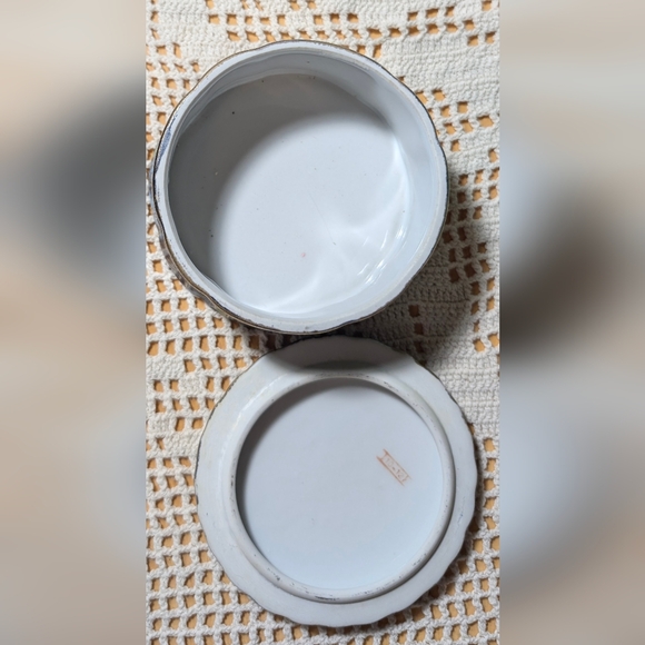 Toyo Porcelain Floral Trinket Box, Cobalt Blue Perfume Bottle and Lipstick Stand - Picture 2 of 5